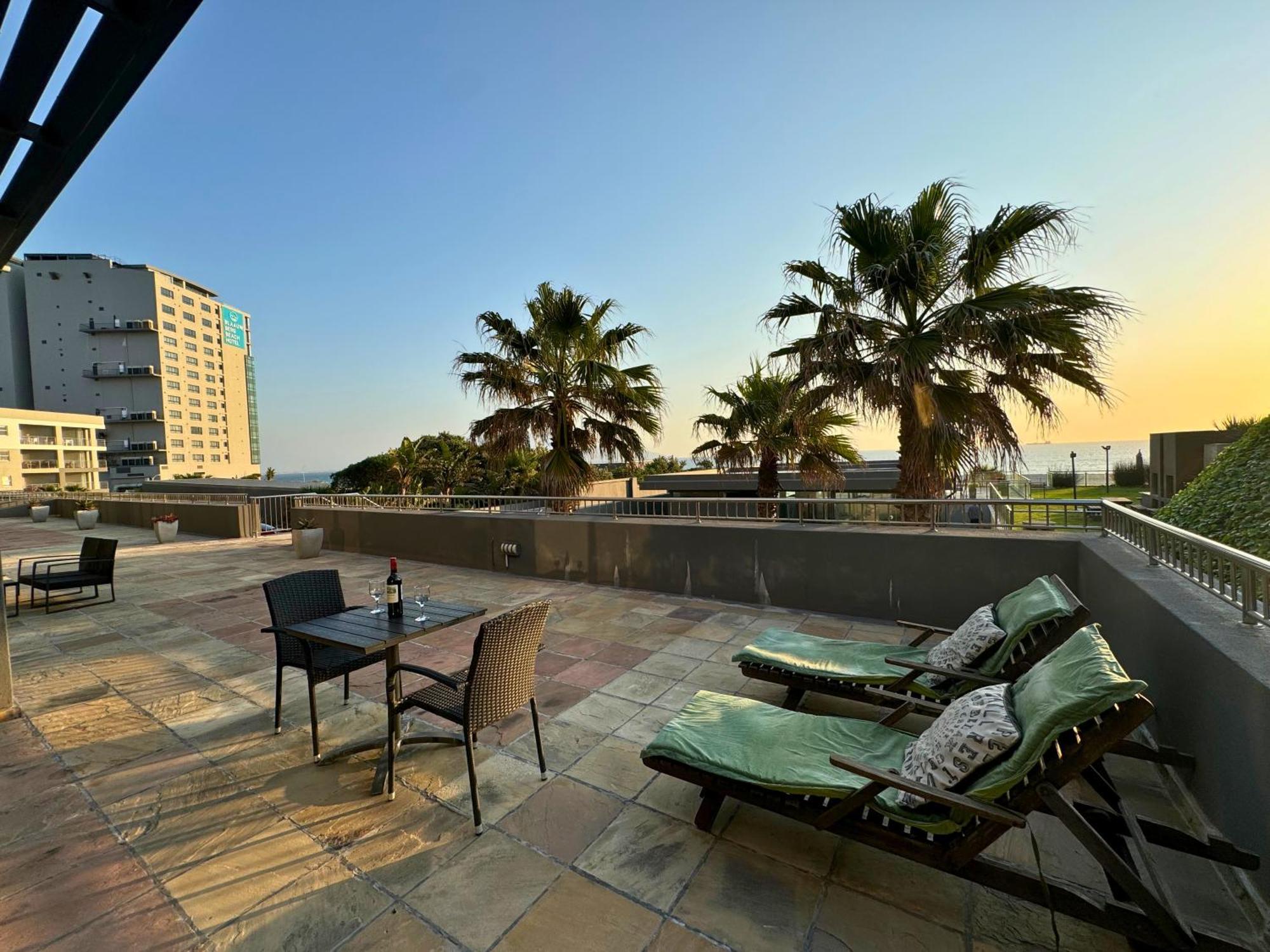 Infinity - Stunning 1 Bedroom Apartment With Sea & Mountain Views Блаубергстранд Экстерьер фото