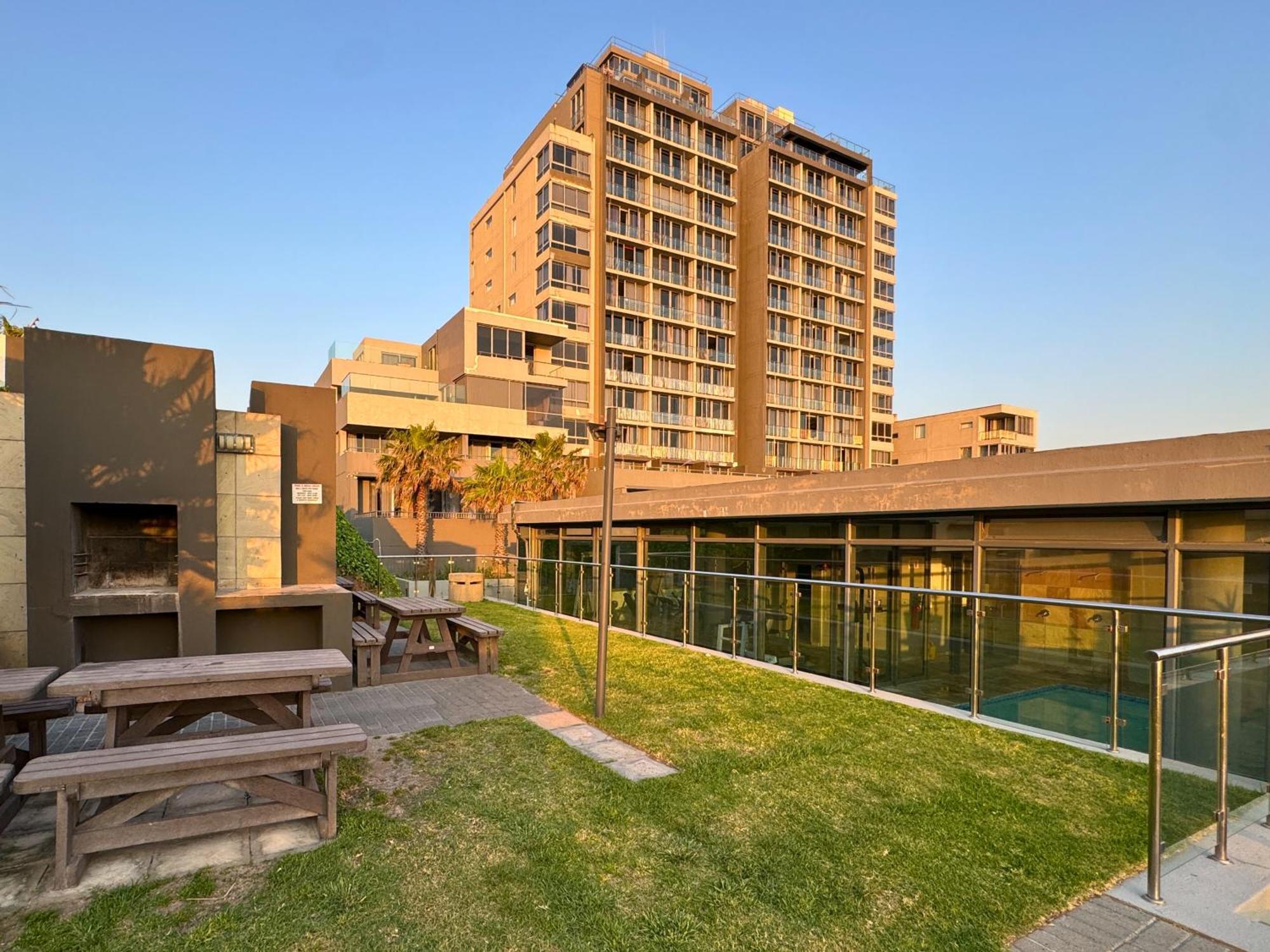 Infinity - Stunning 1 Bedroom Apartment With Sea & Mountain Views Блаубергстранд Экстерьер фото